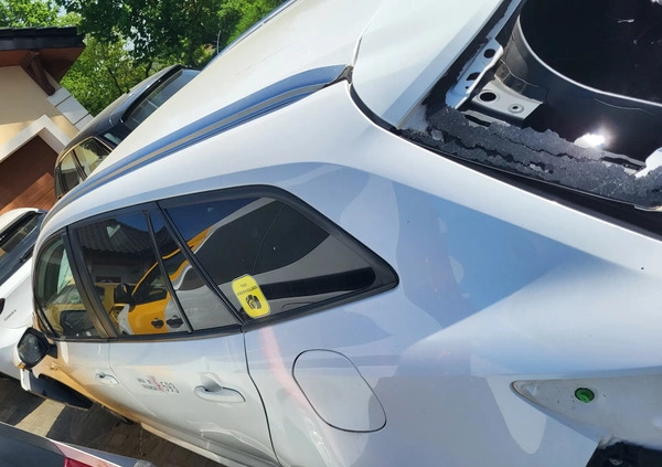 Toyota Corolla cena 24500 przebieg: 230000, rok produkcji 2019 z Poniec małe 46